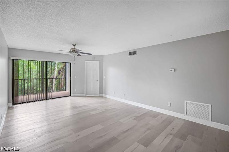 2 bedroom Condominium at 15206 Parkside Dr 102, Parkside Condo, Fort Myers — photo 4