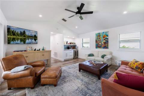 9986 Mar Largo Cir, Fort Myers FL - photo 9 of 36