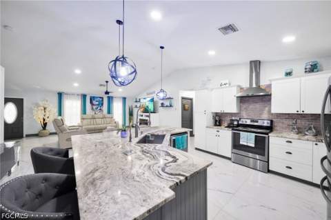 2812 Karen Ave N, Lehigh Acres FL - photo 10 of 37