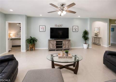 10716 Crossback Ln, Lehigh Acres FL - photo 6 of 19