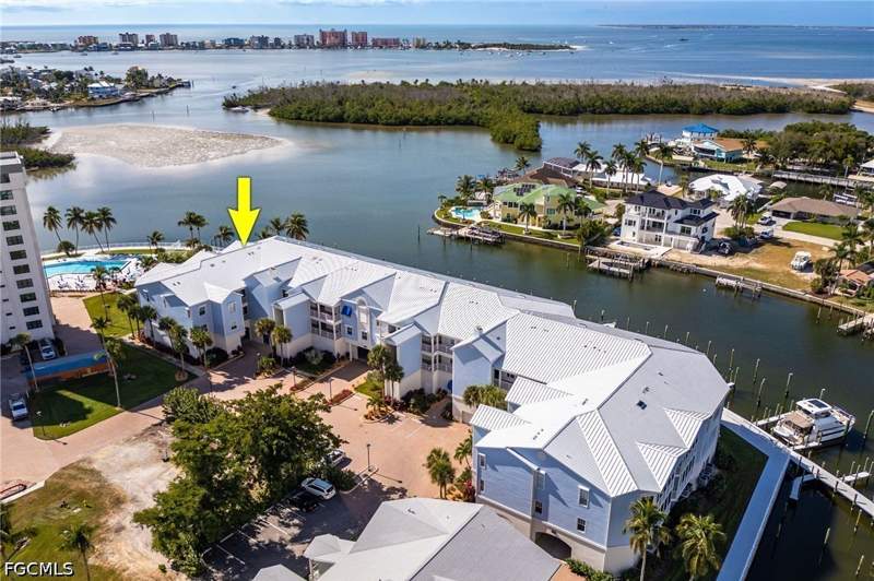 3 bedroom Condominium at 18092 San Carlos Blvd 915, Boardwalk Caper, Fort Myers Beach — photo 4