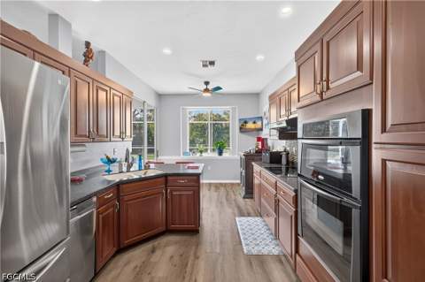 2610 Elva Pl, Lehigh Acres FL - photo 10 of 32