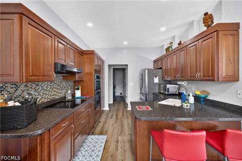 2610 Elva Pl, Lehigh Acres FL - photo 11 of 32