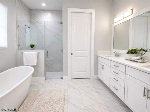 3754 Sapphire Cove Cir, Naples FL - photo 19 of 50