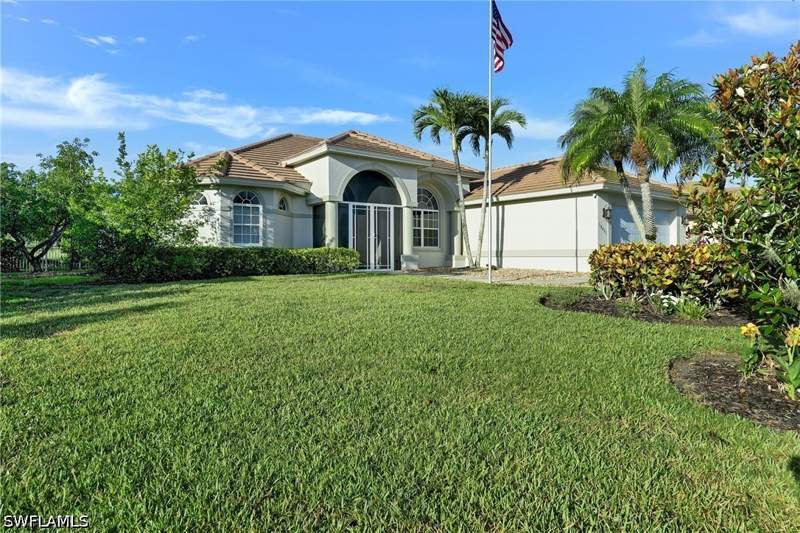 5 bedroom SingleFamilyResidence at 18421 Royal Hammock Blvd, Royal Palm Golf Estates, Naples — photo 3