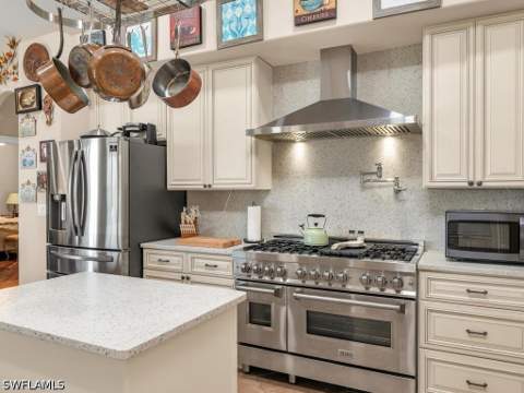 18421 Royal Hammock Blvd, Naples FL - photo 6 of 50