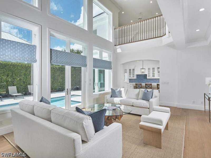 4 bedroom SingleFamilyResidence at 570 2nd Ave N, Olde Naples, Naples — photo 5