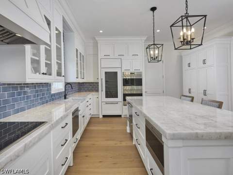 570 2nd Ave N, Naples FL - photo 8 of 37