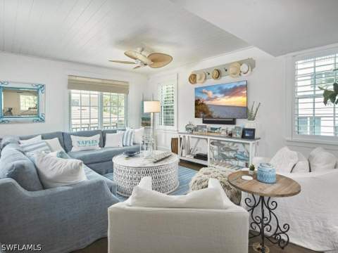 430 10th Ave S 305, Naples FL - photo 10 of 32