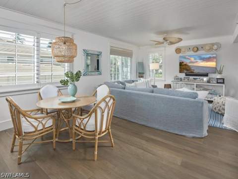 430 10th Ave S 305, Naples FL - photo 13 of 32