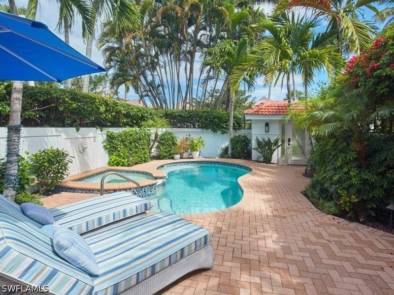 3 bedroom Attached at 430 10th Ave S 305, Isla Mar, Naples — photo 3