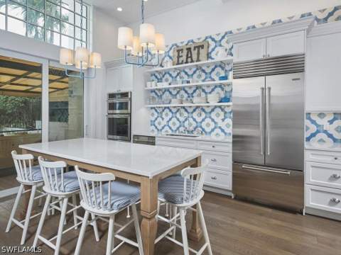 430 10th Ave S 305, Naples FL - photo 7 of 32