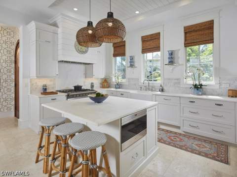 909 10th Ave S, Naples FL - photo 7 of 33