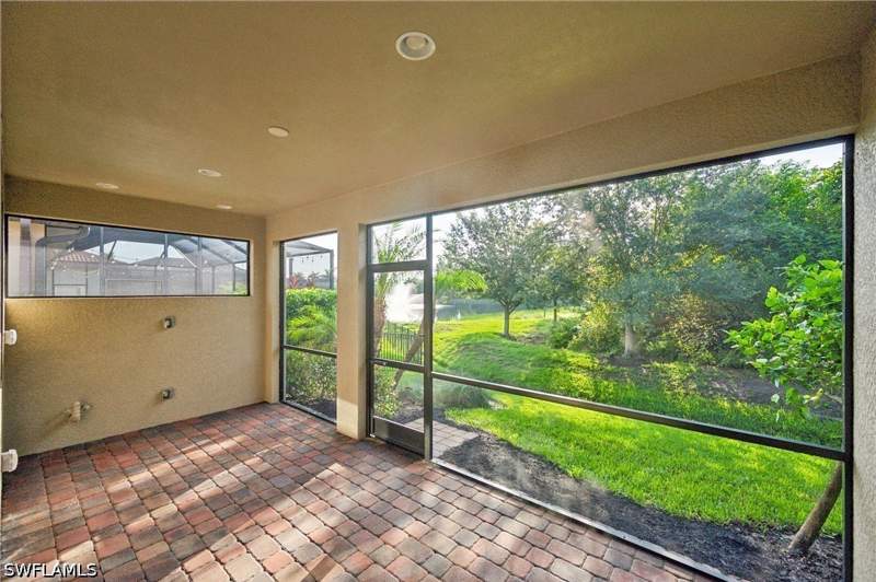4 bedroom SingleFamilyResidence at 16246 Aberdeen Way, Barrington Cove, Naples — photo 2