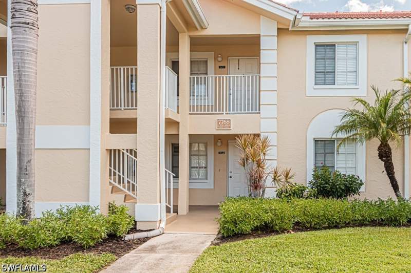 2 bedroom Condominium at 7768 Jewel Ln 102, Villages At Emerald Lakes, Naples — photo 2