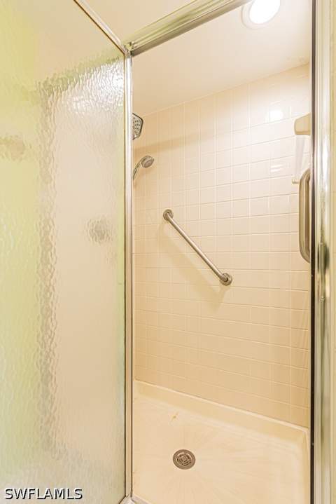 7768 Jewel Ln 102, Naples FL - photo 20 of 46