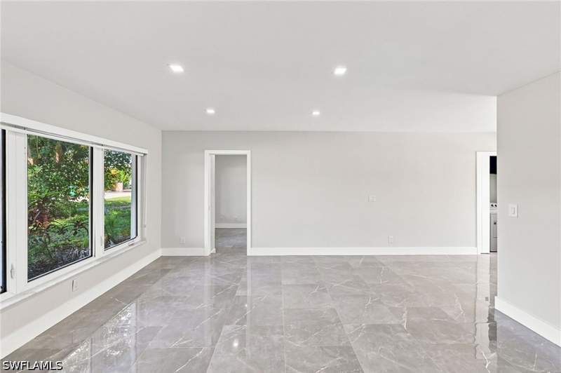 3 bedroom SingleFamilyResidence at 47 River Ct, Palm River Shores, Naples — photo 5