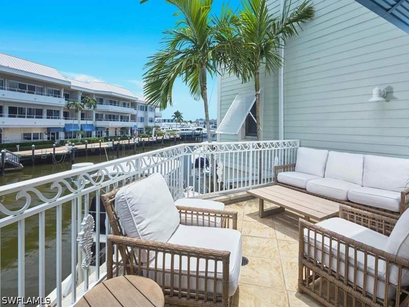 3 bedroom Condominium at 1001 10th Ave S D2, Olde Naples Seaport, Naples — photo 3