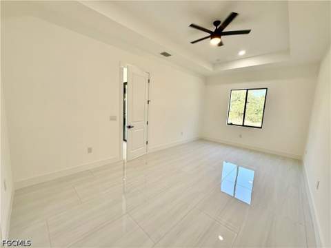 805 Lincoln Ave, Lehigh Acres FL - photo 20 of 46
