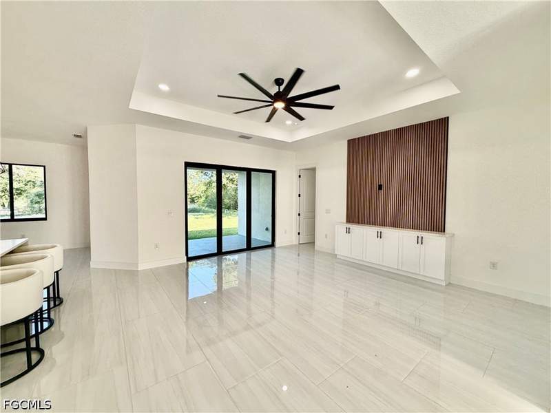 4 bedroom SingleFamilyResidence at 805 Lincoln Ave, Lehigh Acres, Lehigh Acres — photo 5