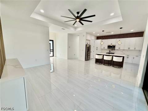 805 Lincoln Ave, Lehigh Acres FL - photo 8 of 46