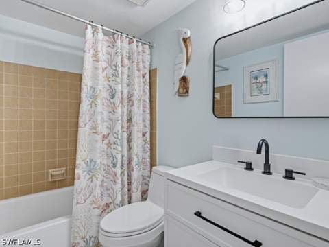 27 Greenbrier St 109, Marco Island FL - photo 16 of 35