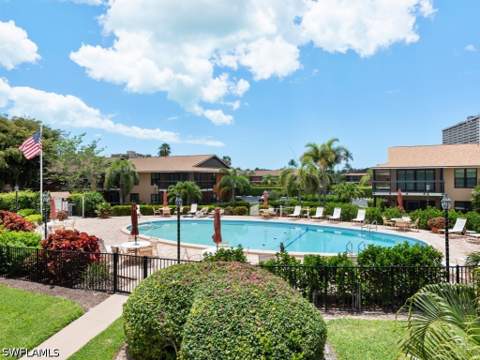 27 Greenbrier St 109, Marco Island FL - photo 24 of 35