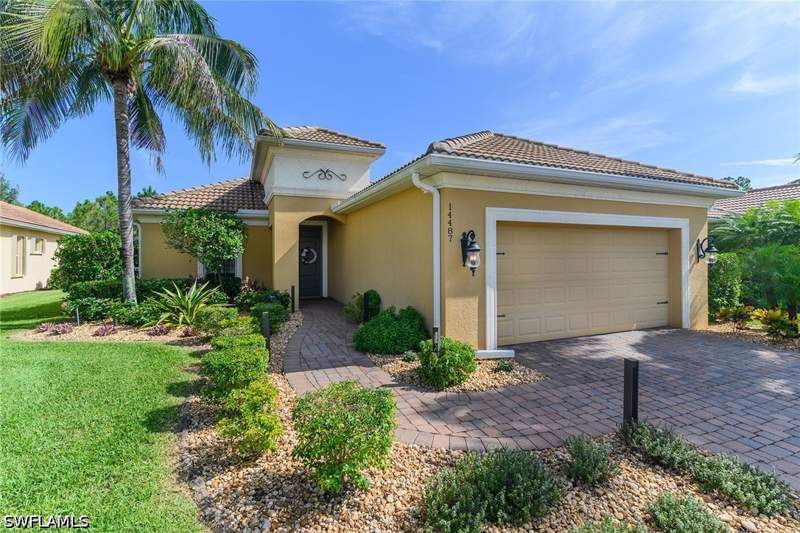 3 bedroom SingleFamilyResidence at 14487 Manchester Dr, Reflection Lakes Of Naples, Naples — photo 4