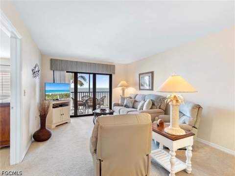 7500 Estero Blvd 203, Fort Myers Beach FL - photo 6 of 39