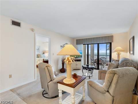 7500 Estero Blvd 203, Fort Myers Beach FL - photo 7 of 39