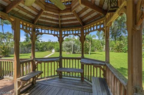 15636 Light Blue Cir, Fort Myers FL - photo 16 of 50