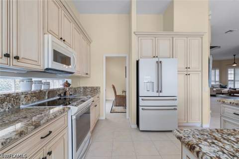 7904 Glenfinnan Cir, Fort Myers FL - photo 18 of 43