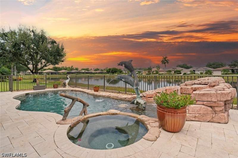 3 bedroom SingleFamilyResidence at 7904 Glenfinnan Cir, Glen Abbey At Fiddlesticks, Fort Myers — photo 2