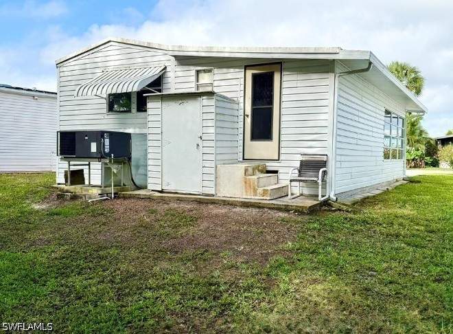 2 bedroom ManufacturedHome at 5 Bass Ln 5, Imperial Wilderness, Naples — photo 3
