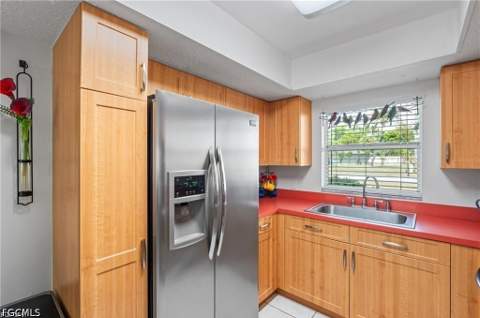 1006 SE 46th St 1B, Cape Coral FL - photo 10 of 22