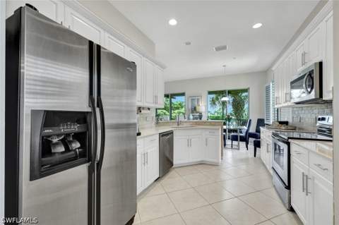 8723 Coastline Ct 202, Naples FL - photo 10 of 39
