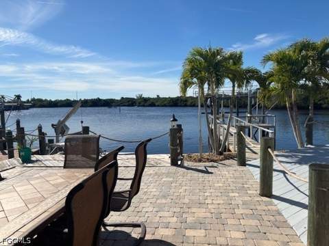 309 Shoreland Dr W, Fort Myers FL - photo 13 of 15
