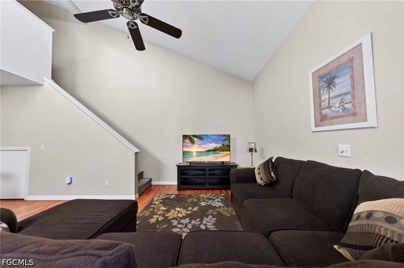 2 bedroom Townhouse at 13255 Broadhurst Loop, Cypress Lake Estates, Fort Myers — photo 4