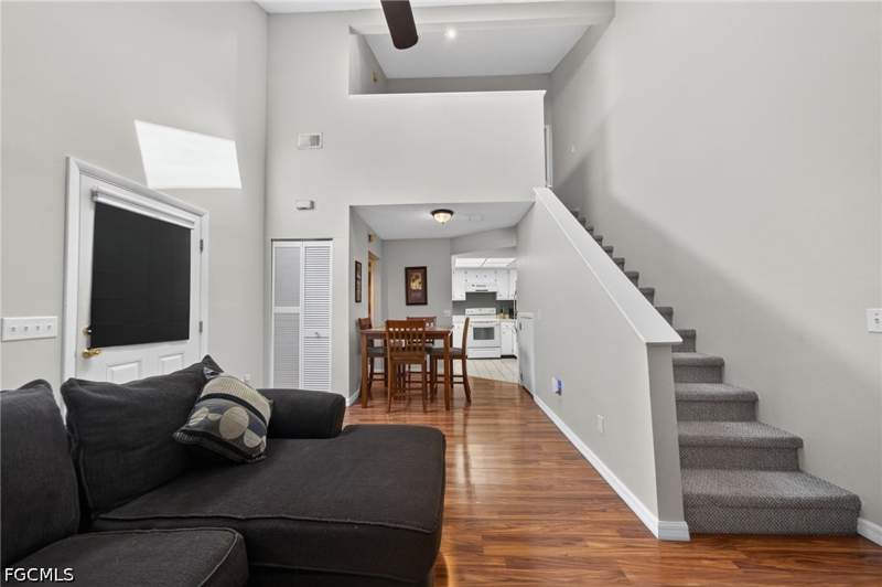 2 bedroom Townhouse at 13255 Broadhurst Loop, Cypress Lake Estates, Fort Myers — photo 5
