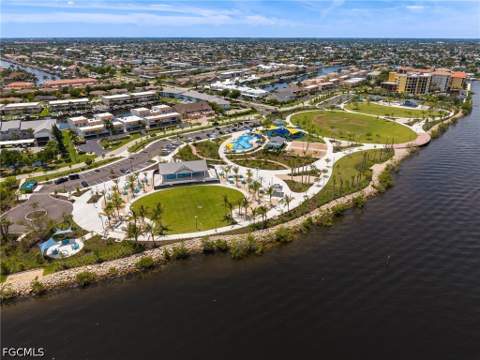 4015 SE 20th Pl 503, Cape Coral FL - photo 9 of 37