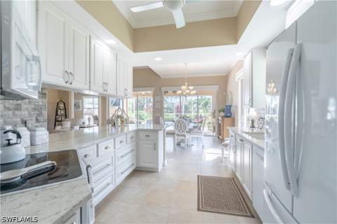 8556 Alessandria Ct, Naples FL - photo 19 of 48
