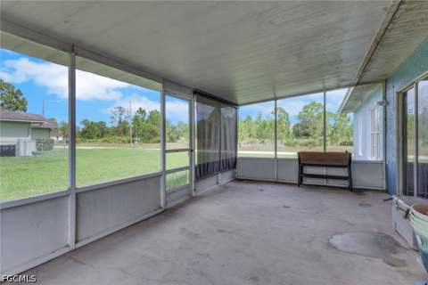 912 Mary Ave S, Lehigh Acres FL - photo 17 of 18