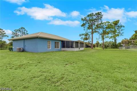 912 Mary Ave S, Lehigh Acres FL - photo 18 of 18
