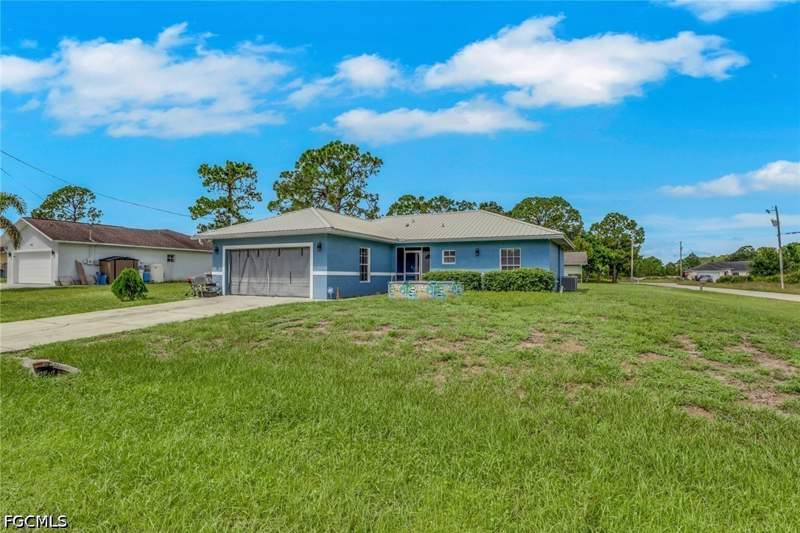 3 bedroom SingleFamilyResidence at 912 Mary Ave S, Lehigh Acres, Lehigh Acres — photo 2