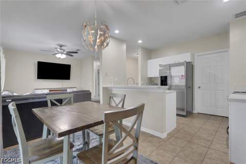 912 Mary Ave S, Lehigh Acres FL - photo 6 of 18