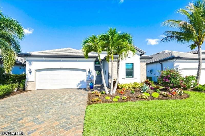 3 bedroom SingleFamilyResidence at 1831 Mustique St, Lamorada, Naples — photo 4