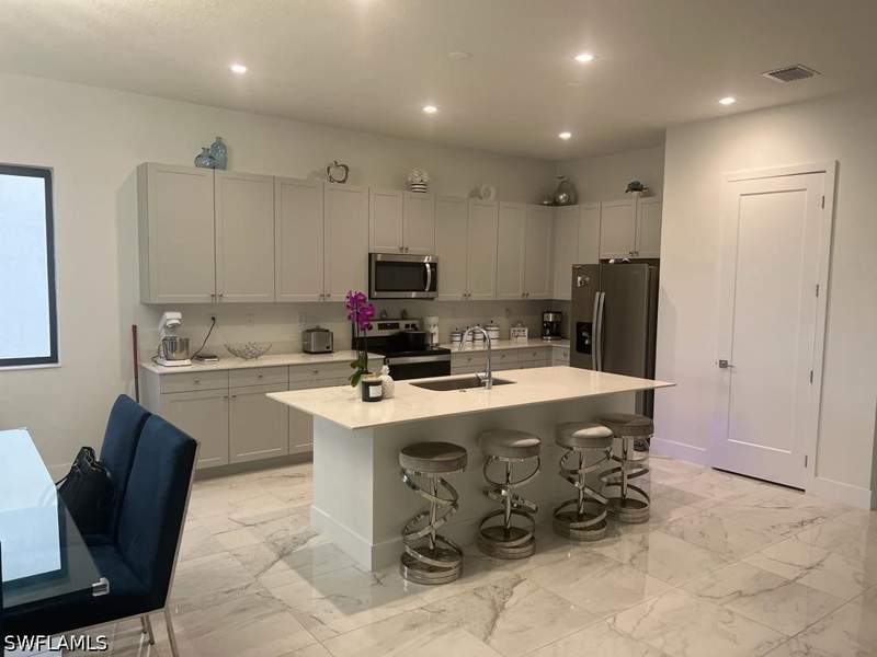 4 bedroom SingleFamilyResidence at 4943 Brigata Way, Maple Ridge, Ave Maria — photo 4