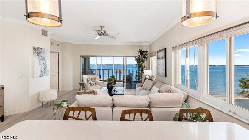 3 bedroom Condominium at 14811 Laguna Dr 202, Harbor Place, Fort Myers — photo 4