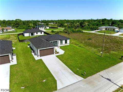 914 Manresa Ave S, Lehigh Acres FL - photo 21 of 22