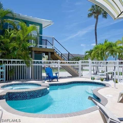 210 Dakota Ave, Fort Myers Beach FL - photo 20 of 34